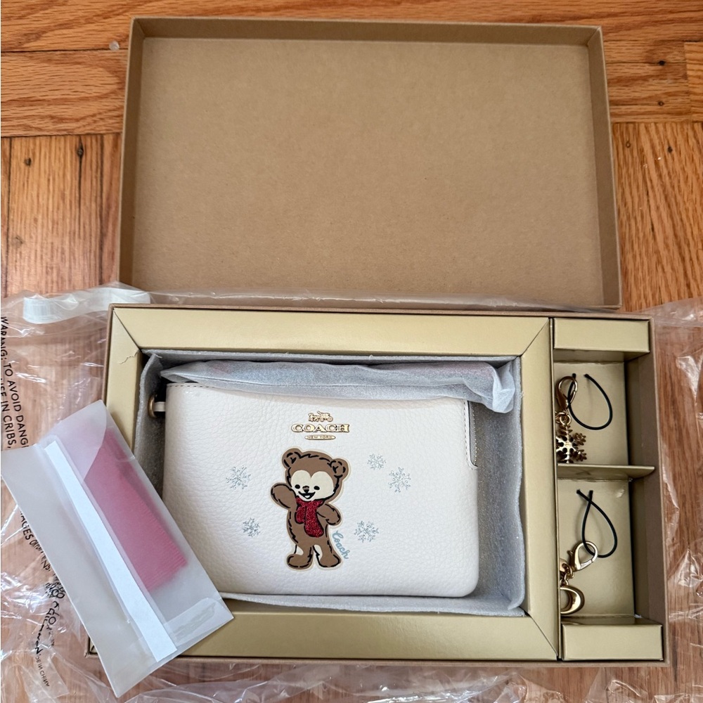 NWT Coach Winter Teddy Bear Wristlet
